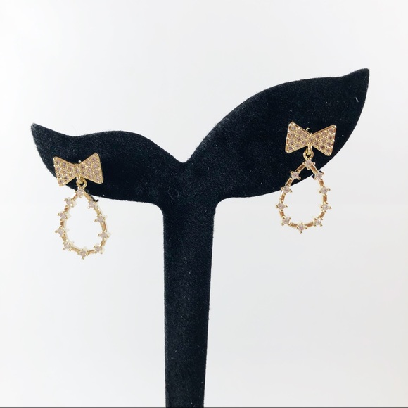 👏🏼14K Gold Plated Stud Earrings - Picture 6 of 10